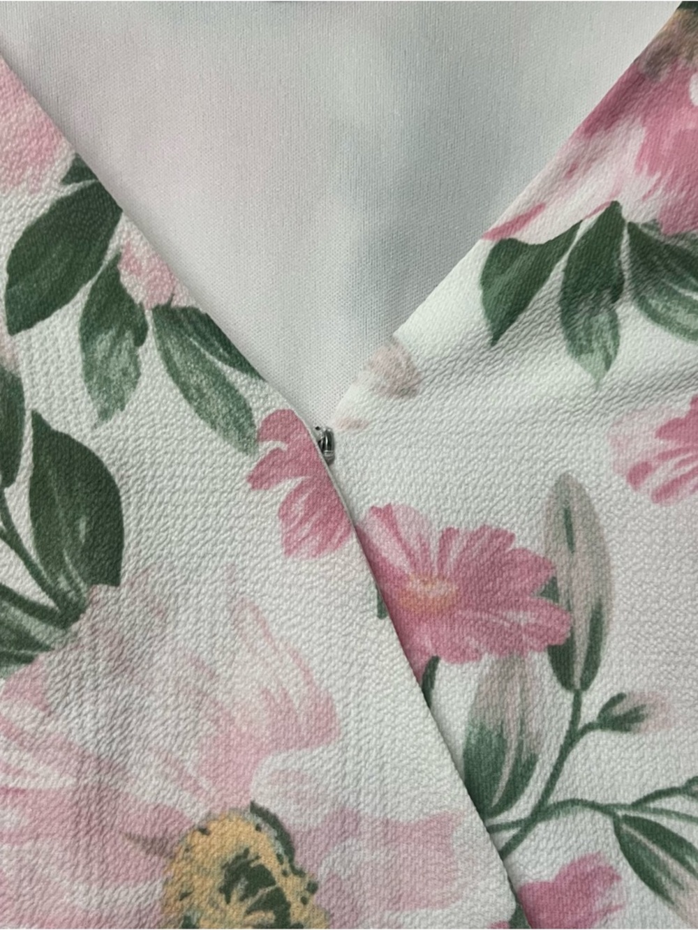 Brannan womens mini dress flutter sleeves v-neck ruffle hem floral size large - Picture 5 of 16